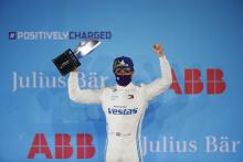 Mercedes secures 1-2 as de Vries beats Vandoorne in Formula E opener